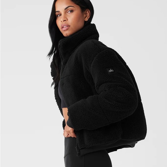 ALO Yoga Jackets & Blazers - ALO black sherpa jacket